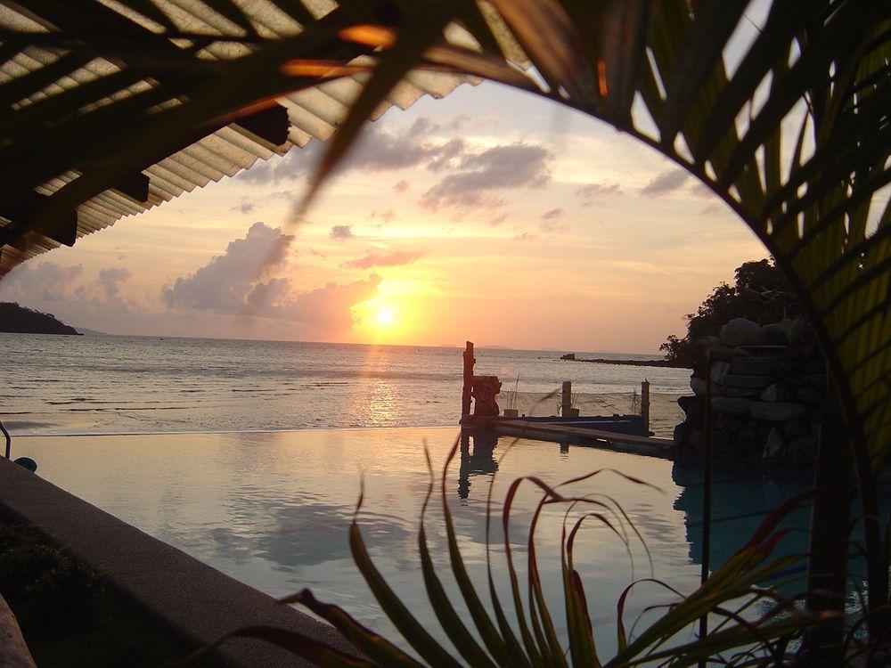 Nirvana Resort Puerto Galera Εξωτερικό φωτογραφία