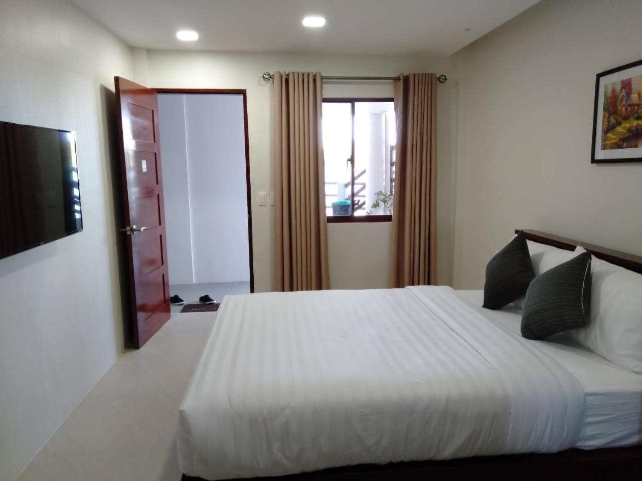 Nirvana Resort Puerto Galera Εξωτερικό φωτογραφία