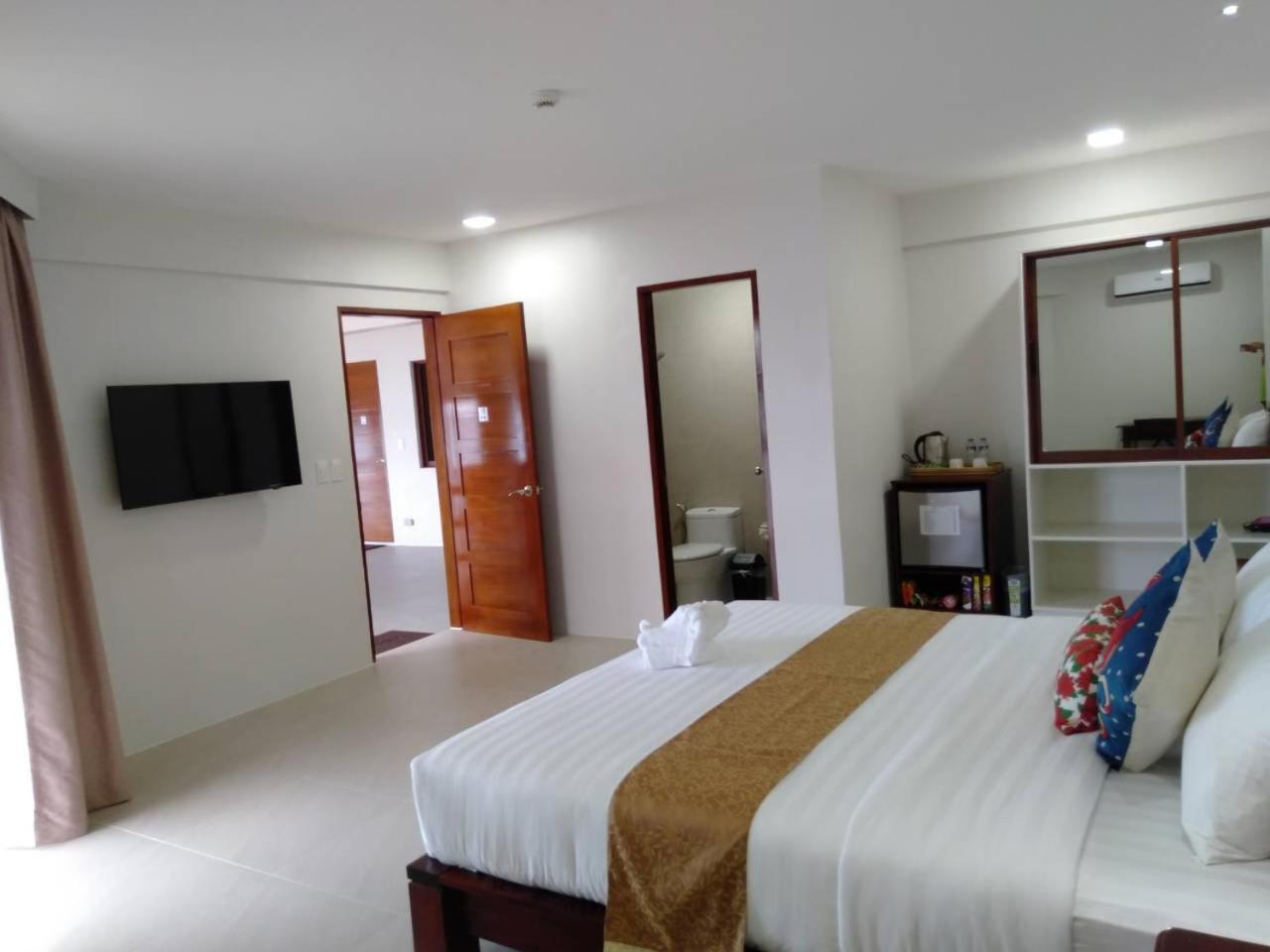 Nirvana Resort Puerto Galera Εξωτερικό φωτογραφία