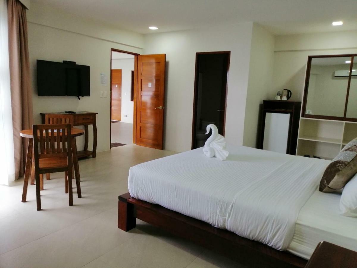 Nirvana Resort Puerto Galera Εξωτερικό φωτογραφία