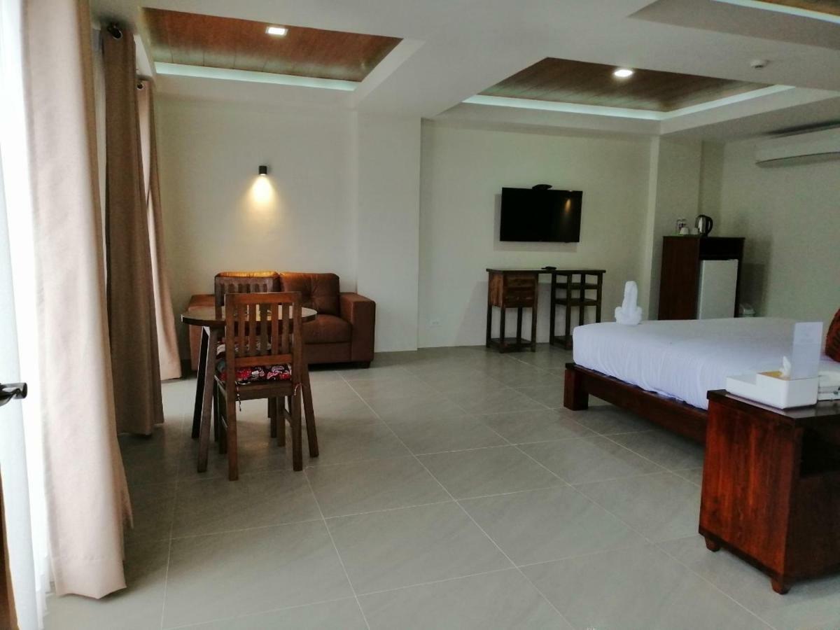 Nirvana Resort Puerto Galera Εξωτερικό φωτογραφία